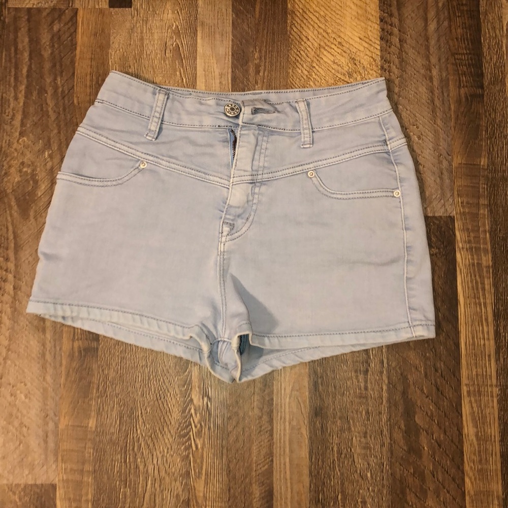 🌼2 for $25 BDG super high rise short inseam short